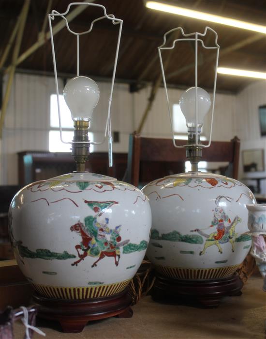 Pair Chinese table lamps